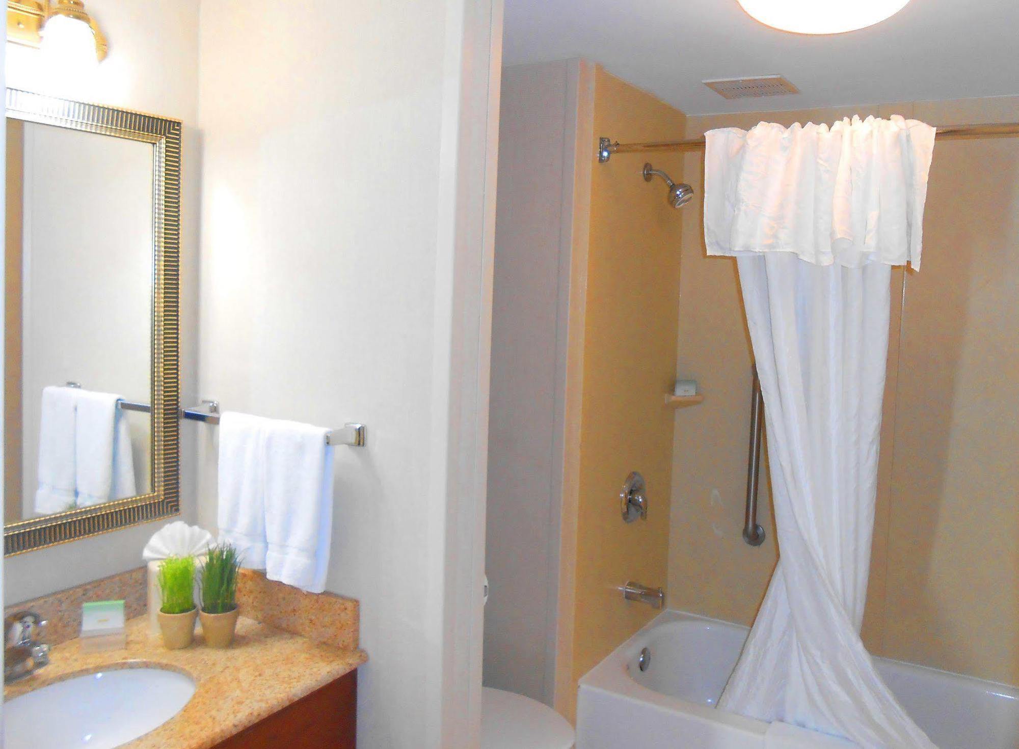 Homewood Suites By Hilton Hartford Downtown Bagian luar foto