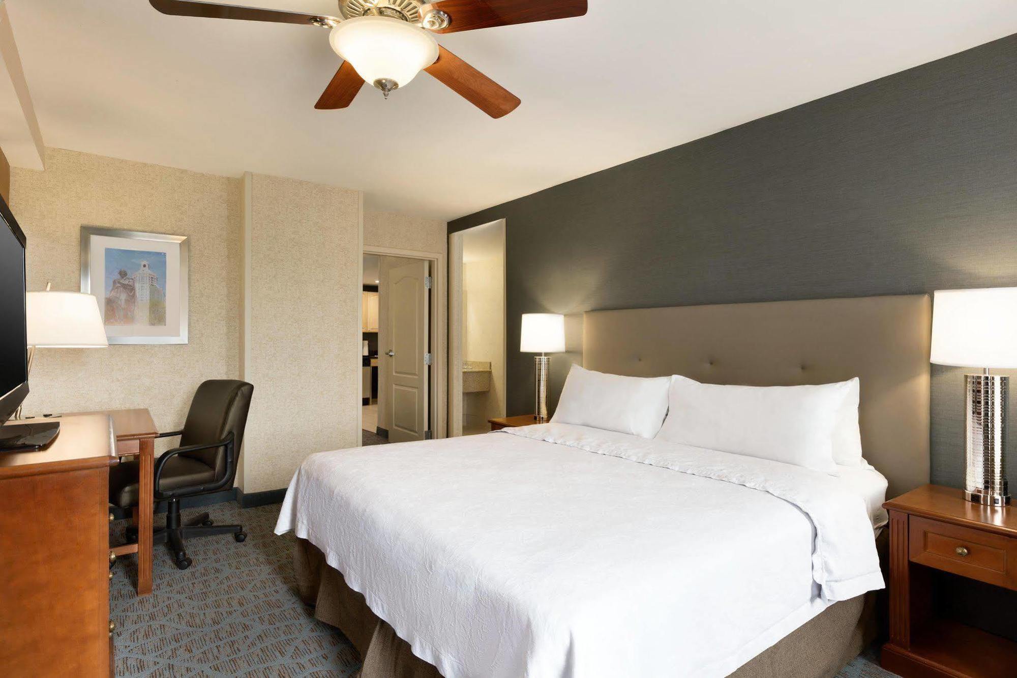 Homewood Suites By Hilton Hartford Downtown Bagian luar foto