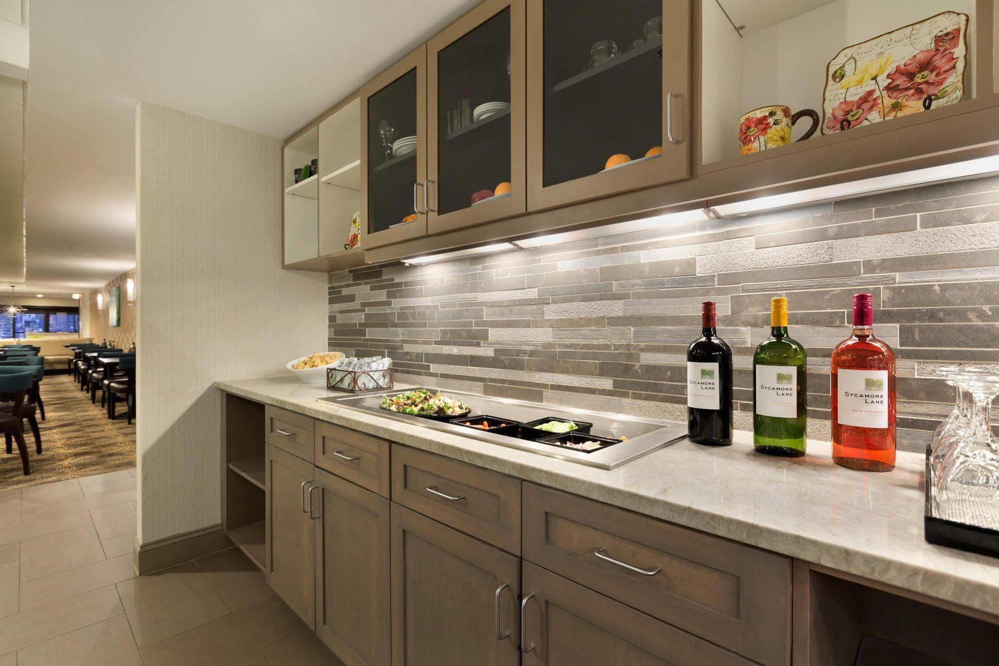 Homewood Suites By Hilton Hartford Downtown Bagian luar foto
